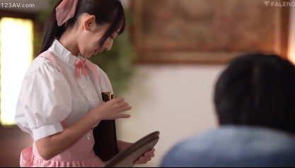Yamashita, Cô Hầu Bàn Biến Thái